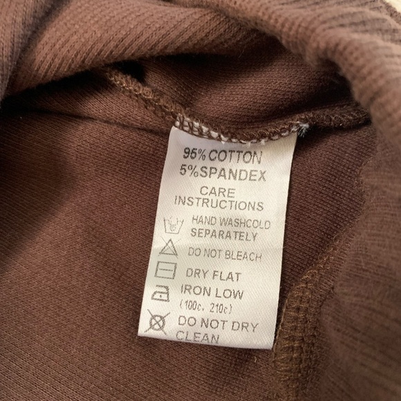 MOTEL ESMERA TOP DEEP MAHOGANY MODERN DAY LONG SLEEVE CROP TOP SIZE M - Picture 11 of 16